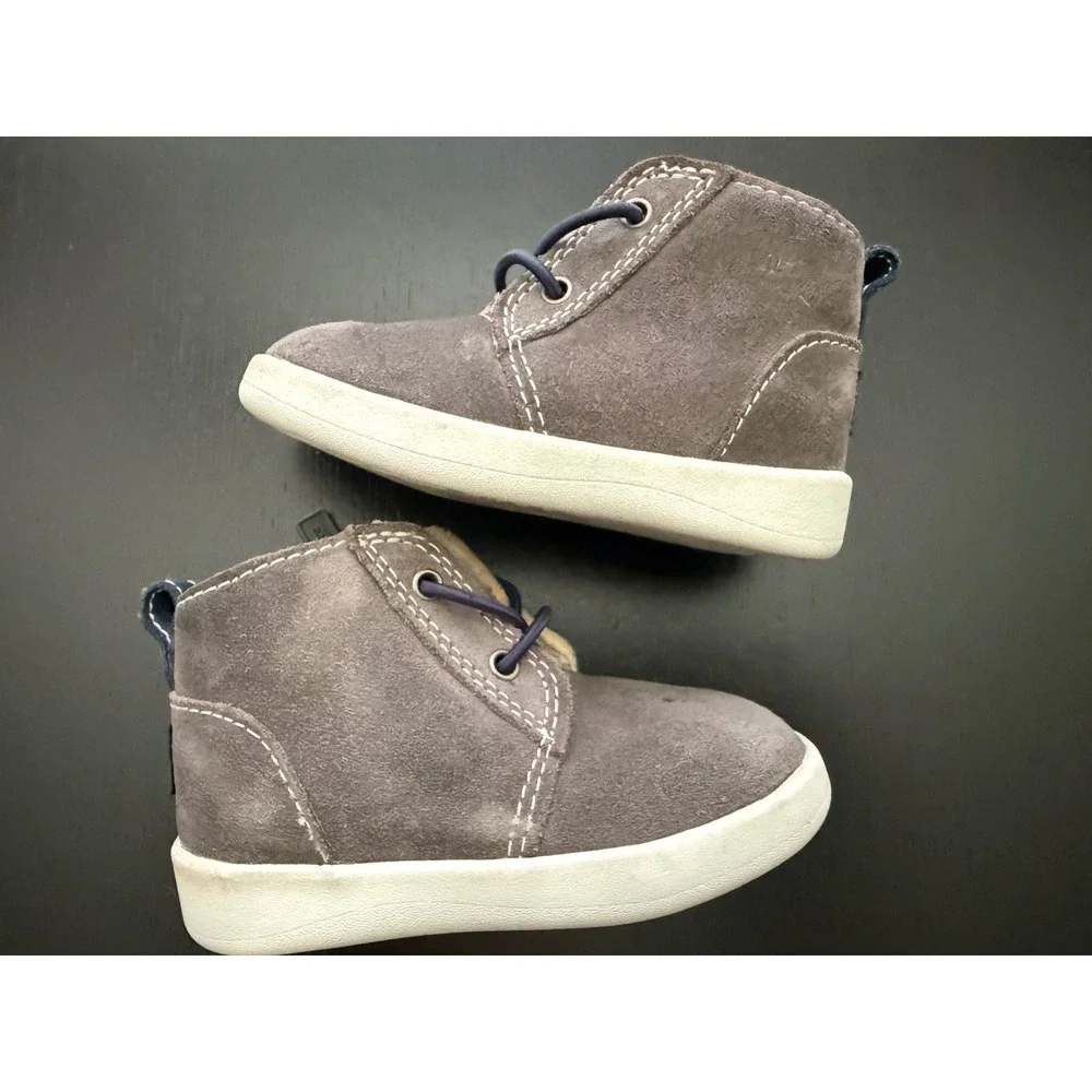 UGG Toddler Suede Kristjan Chukka Boot Size 4/5 Gray Leather Baby Easy Side-Zip